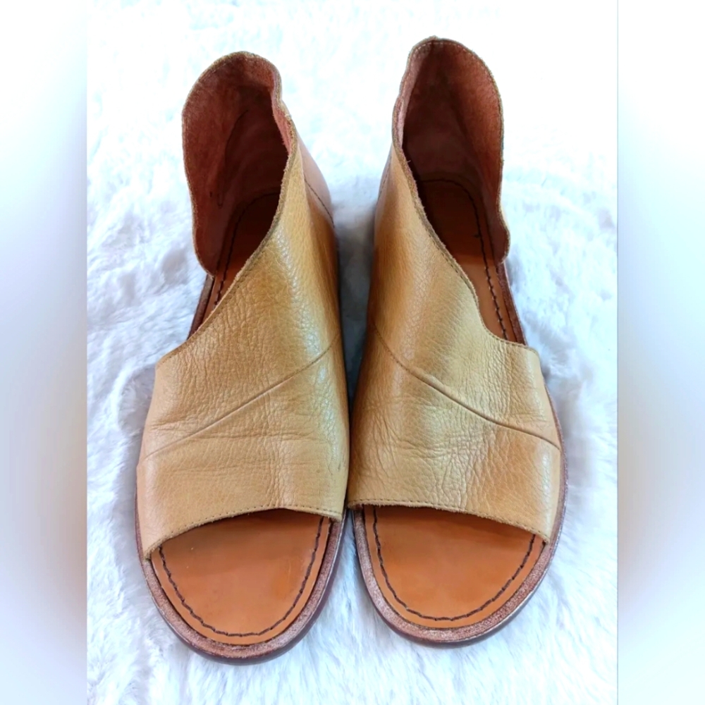 Free People Mont Blanc Asymmetrical Sandal (Women) Size 7 Tan Leather Cutout